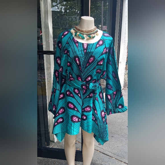 African Print Top w/tie - Picture 5 of 6